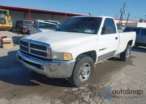 2001 Dodge Ram 2500 St z USA, uszkodzony, nr VIN 3B7KC26Z71M555138